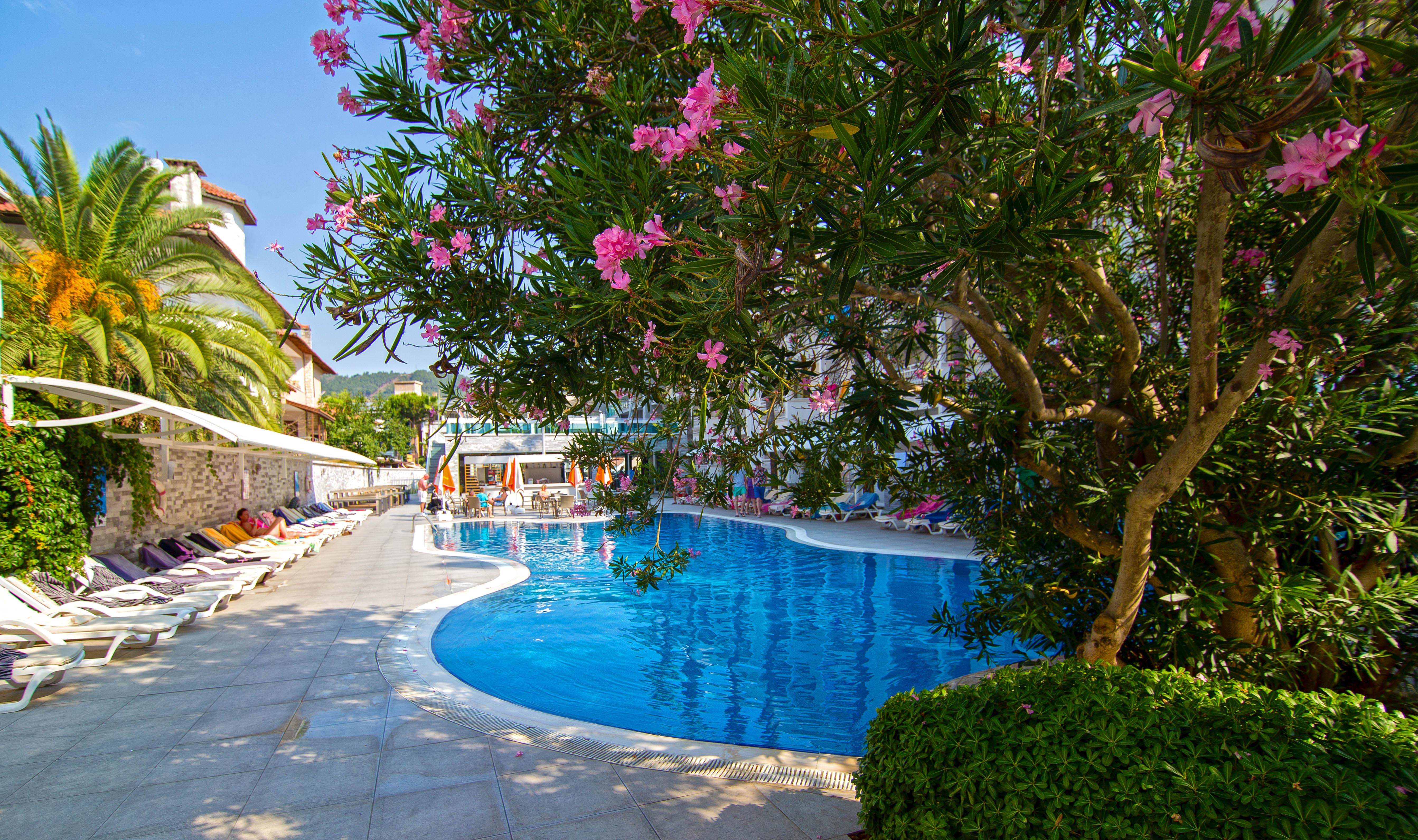 Mirage World Hotel İçmeler Exterior foto