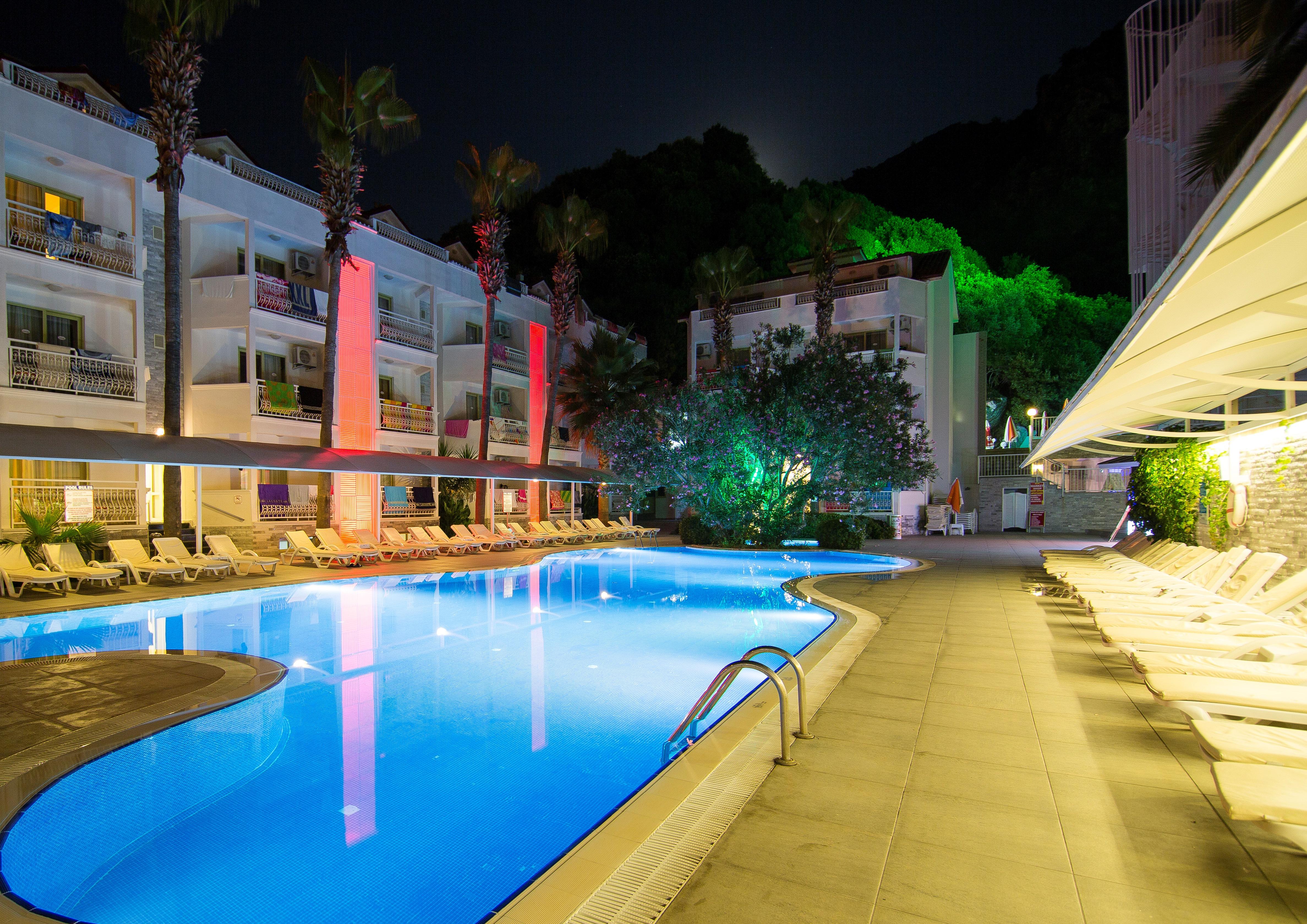 Mirage World Hotel İçmeler Exterior foto