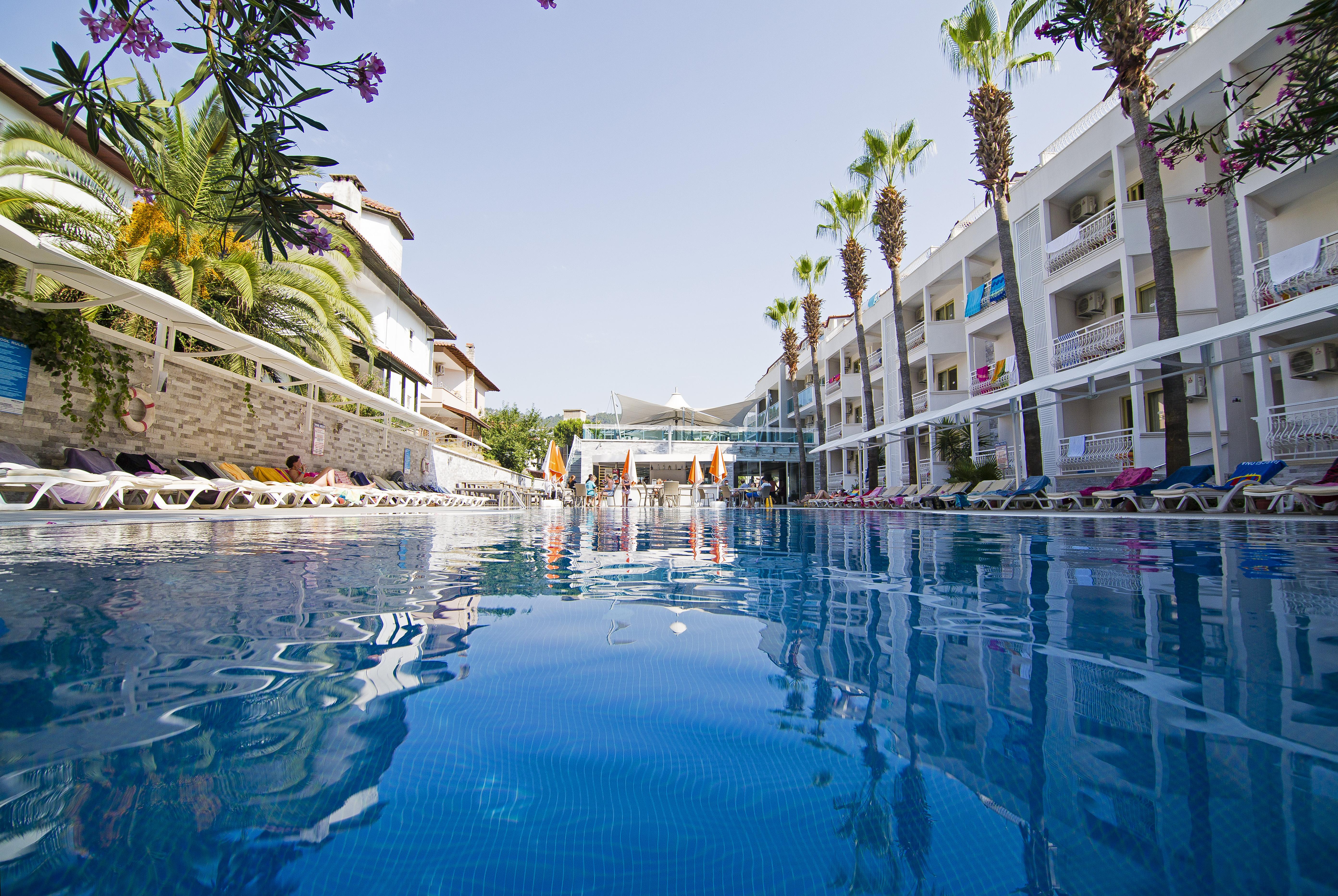 Mirage World Hotel İçmeler Exterior foto